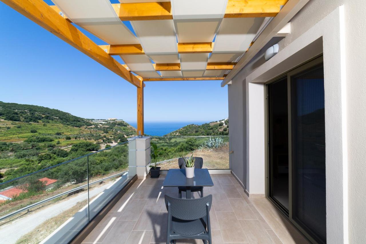 Sky View Suites Kefalonia Vóvikes Exterior foto